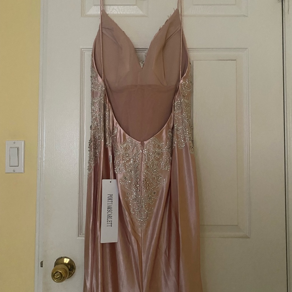 Portia and Scarlet dress blush ivory, never been worn. Beautiful timeless dress.